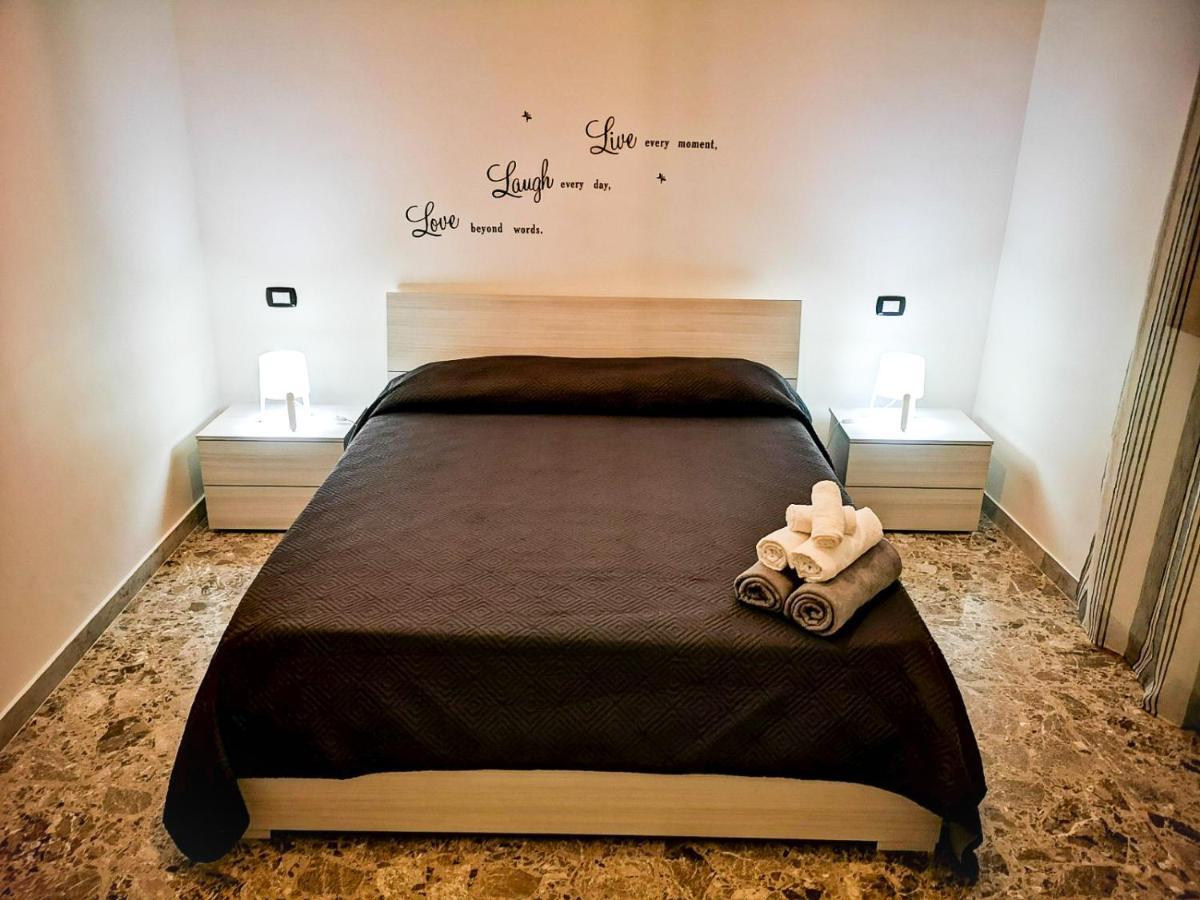 Villa Turicchio Taranto Bagian luar foto